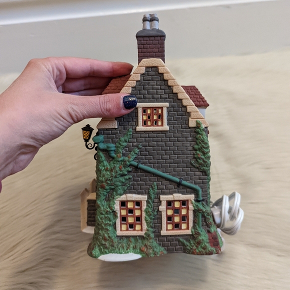 Vintage Department 56 1994 Dickens Village Dead Lock Arms